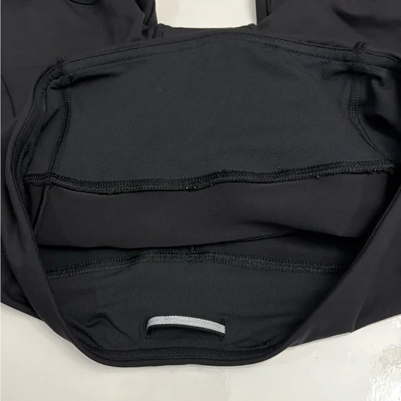 RARE Lululemon Presta Padded Shorts Black - Picture 9 of 14